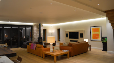 house interior custom lighting in ceiling edges